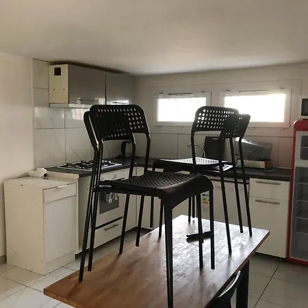 Apartment Ideal Ouvriers Pas De Tourisme Stains